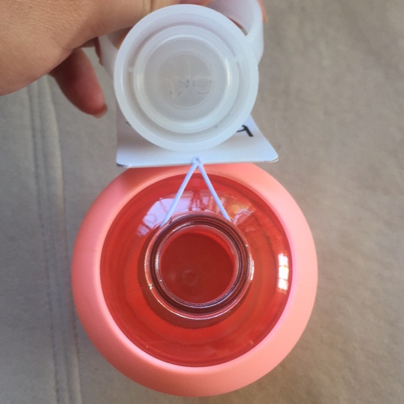 Bkr 500 ml bottle in "Elle 💗" - Picture 5 of 6